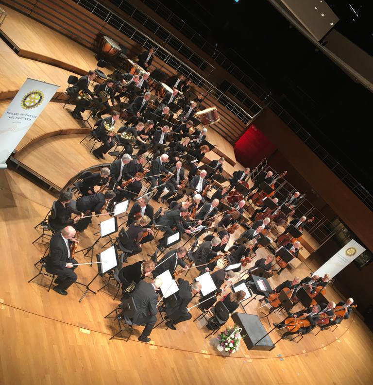 25 lat RC Wrocław koncert Wielkiej Orkiestry Symfonicznej Rotary Niemcy 15 pazdziernik 2015 02